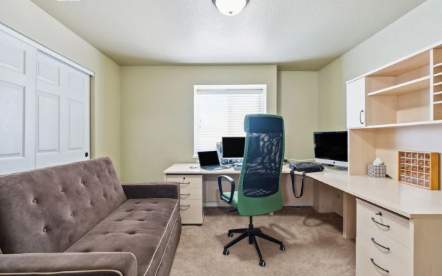 Elegant Escape 4 Bedroom Home by RedAwning