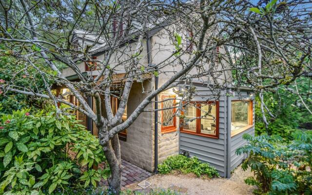Rubys Amethyst Cottage
