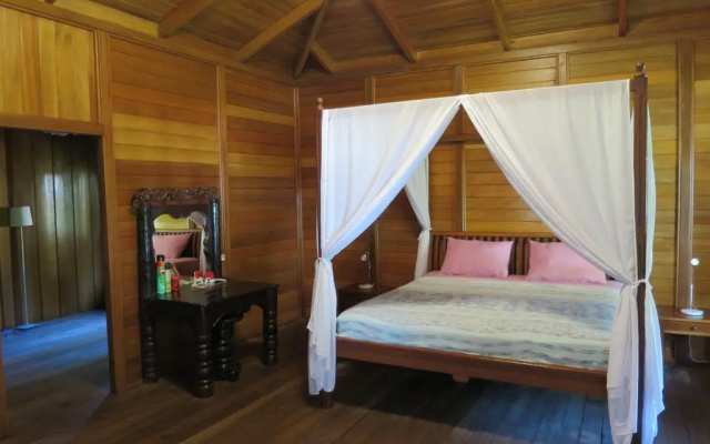 Mapia Resort