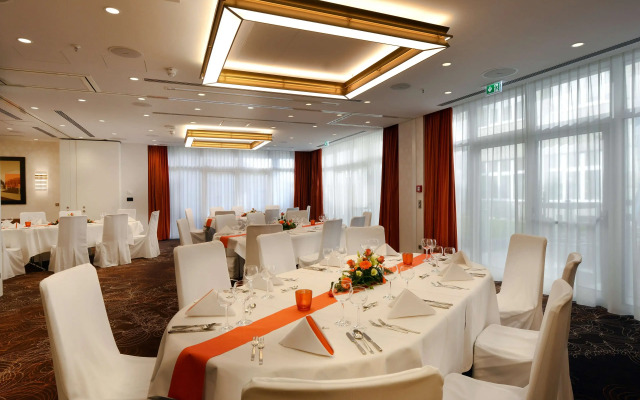 Best Western Plus Delta Park Hotel