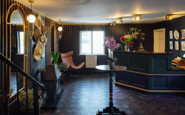 The Woodridge Inn Hotel