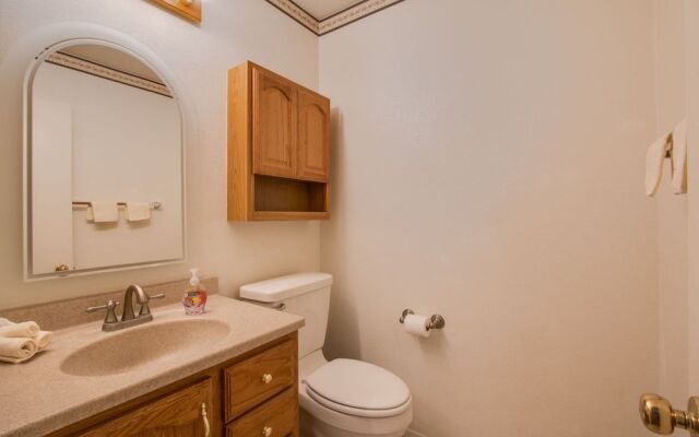 Beautiful Townhome with Pool