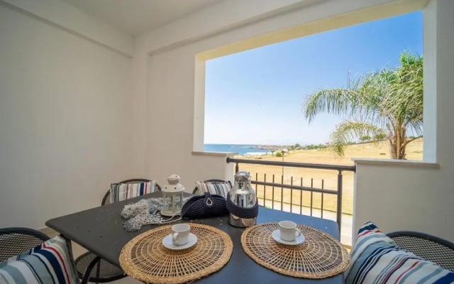 Apartment With Garden or Terrace Near sea