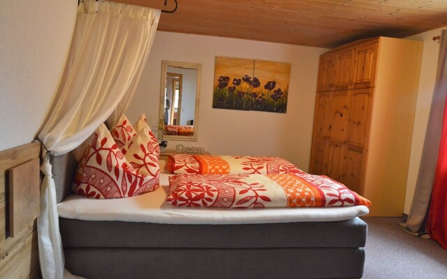 Spacious Apartment With Garden in Bürserberg