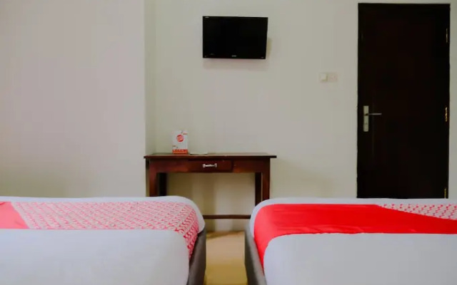 Tiara Family Residence by OYO Rooms