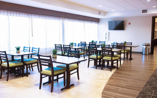 Best Western Plus Centralia Hotel & Suites