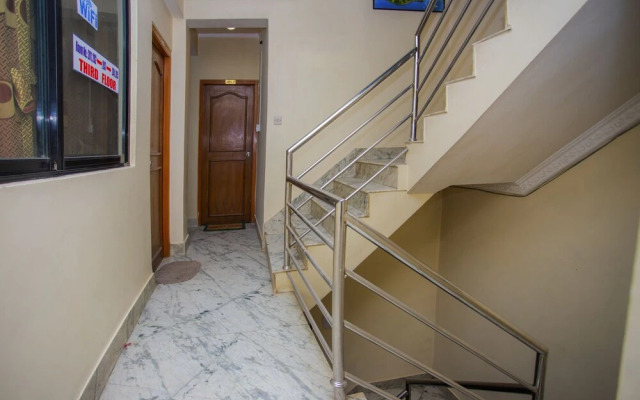 OYO 305 Hotel Gauri