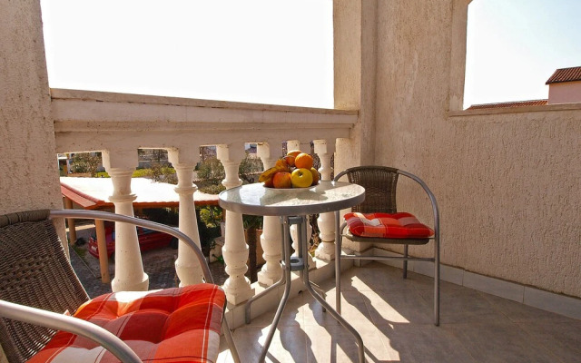 Apartment Mirjana 734