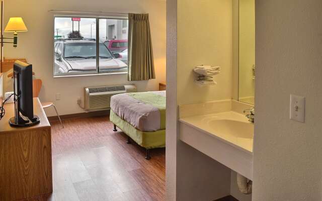 Motel 6 Billings, MT - North