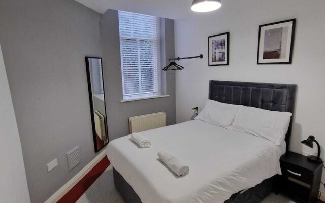 Charming 2-bed Apartment in Gateshead