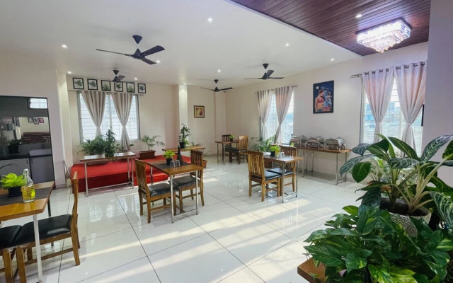 Treebo Royal Imperio, Hinjewadi