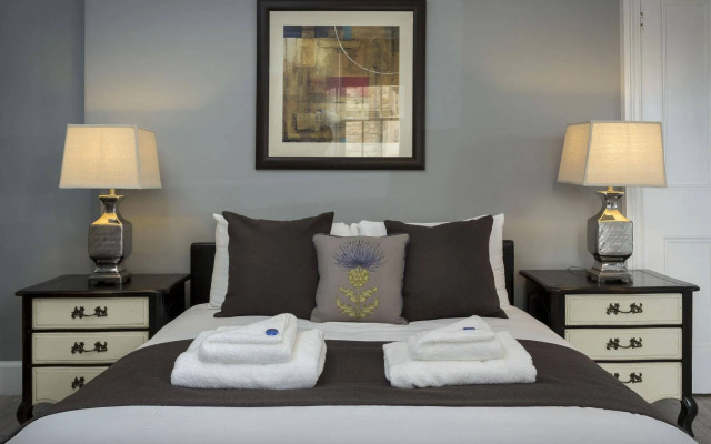 St. Giles Apartment