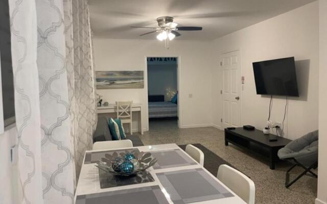 Casa del Sol -Unit B
