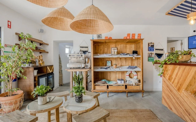 Selina Boavista Ericeira - Hostel