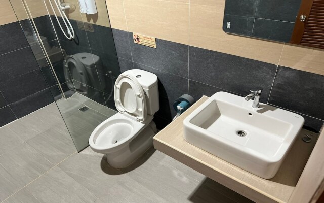 V Tharm Hotel