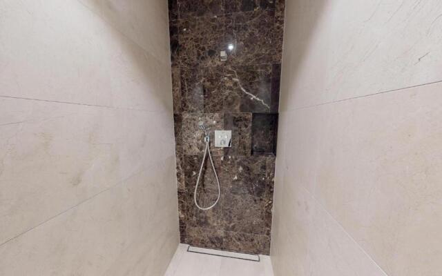 White Pearl Apartment 0.05