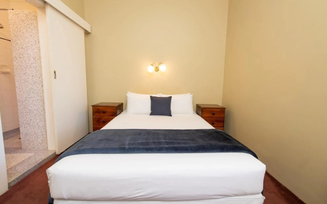 Anchorage Seafront Hotel