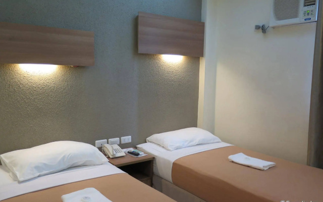 ZEN Rooms Center Suites Cebu