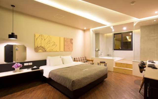 2 Heaven Hotel