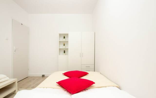 Apartment Harmonia Oliwska by Renters