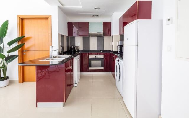 Elegant and Functional 2BR in Marina - Sleeps 5!