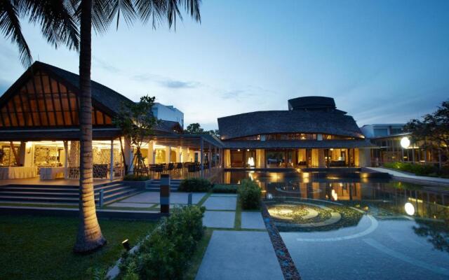 Veranda Pool Villas & Suite