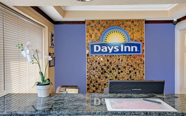 Days Inn by Wyndham San Francisco - Lombard