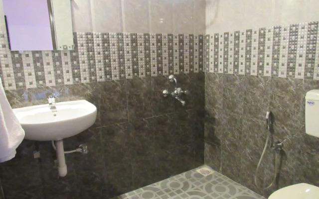 TGF Dream Guest House by OYO Rooms