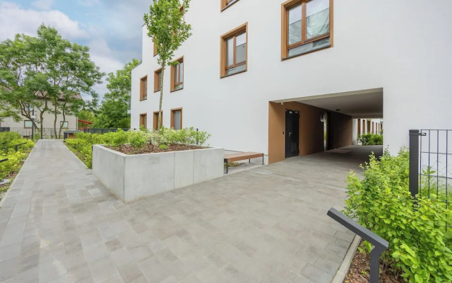 Workspace With Parking by Renters