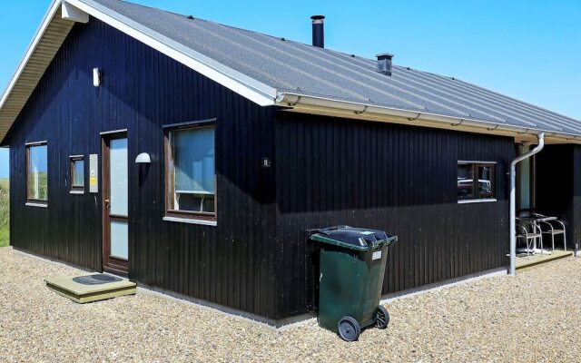 8 Person Holiday Home in Ulfborg