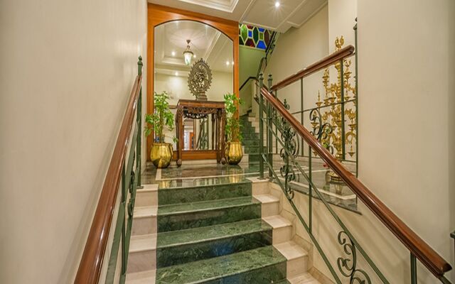 Renest Shraddha Inn - Shirdi