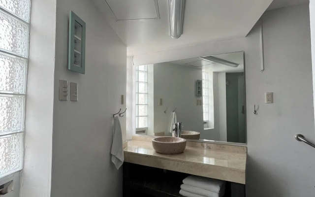 Genesis Suites