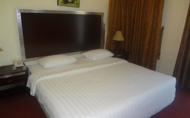 Royal Plaza Hotel Apartments