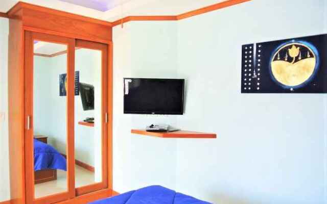 2 bed Condo Baan Suan Lalana