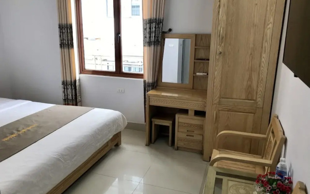 Huong Rung Hotel