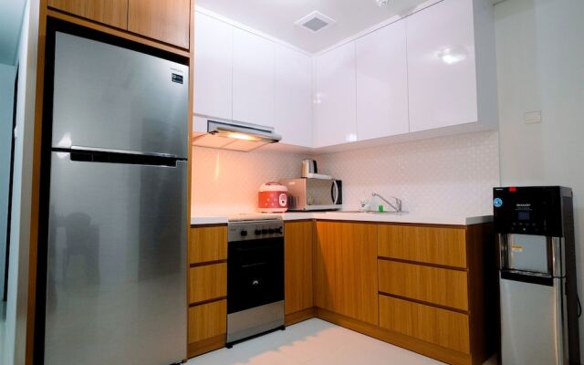 Simply 2BR Lexington Apartment