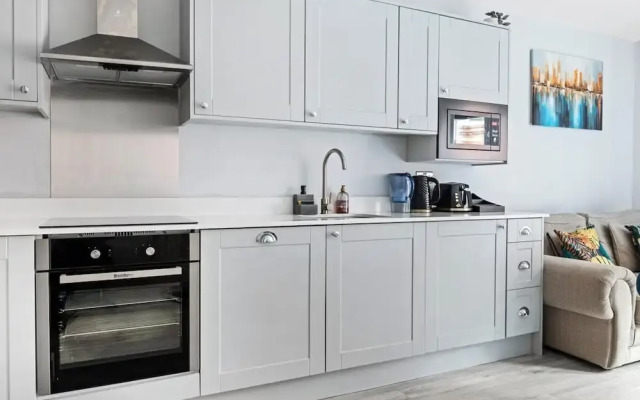 Stunning 1 Bedroom Apt With Balcony-leicester City