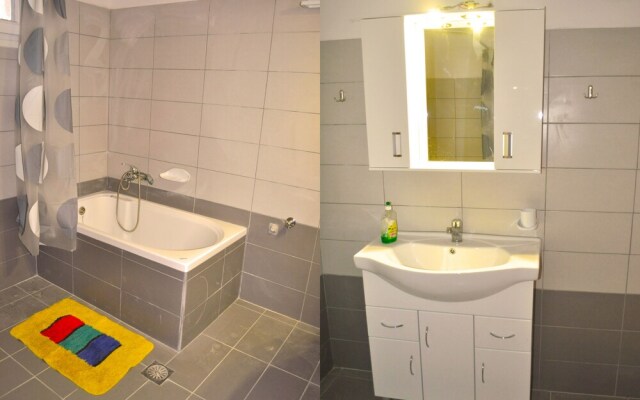 Luxus Ferienwohnung in Pelekas Strand mit Pool adonis
