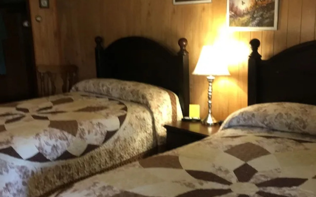 Cave Mountain Motel