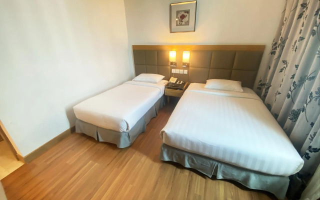 Crown Garden Hotel