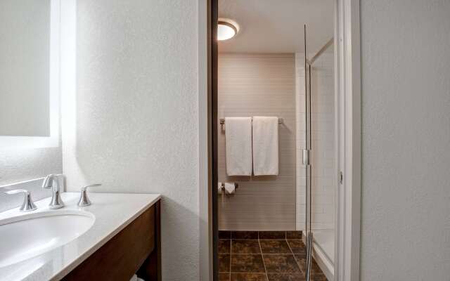 Days Inn & Suites by Wyndham Yorkton