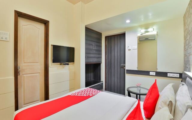 Oyo 17332 Hotel Nana'S