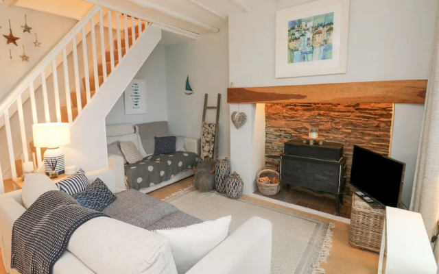 6 Hillside Terrace