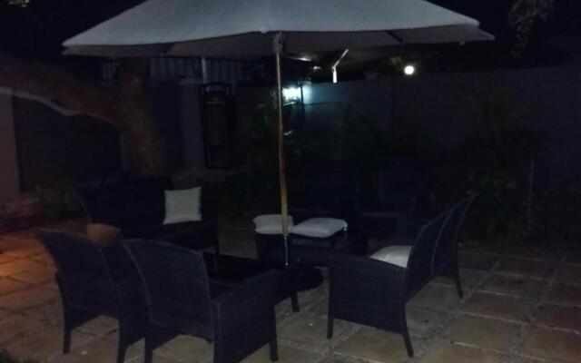 Liza's Cottage Guesthouse