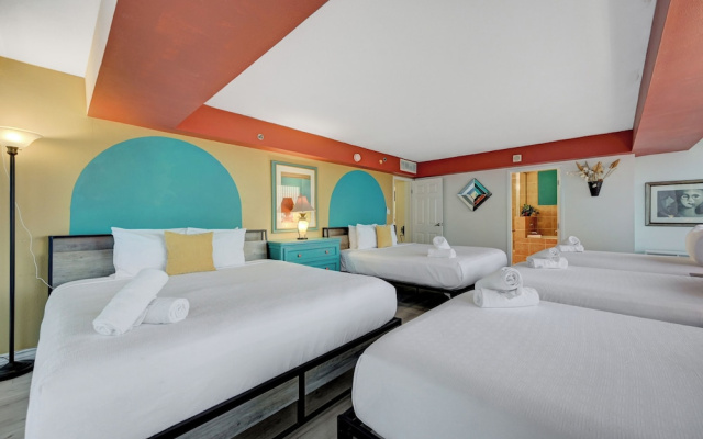 STS 1160 On Strip Sleeps 16 No Resort Fee