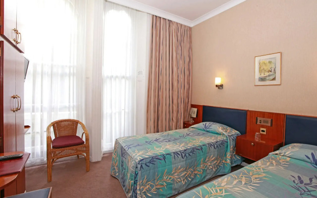Mitre House Hotel