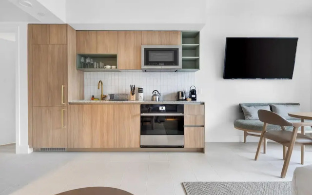 Modern Studio in Downtown Miami