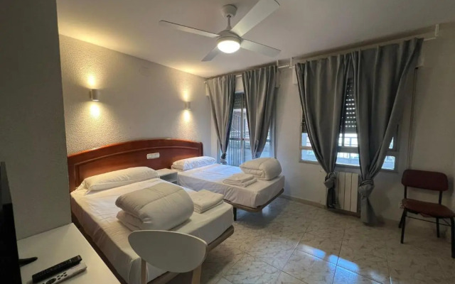 Hostal La Embajada
