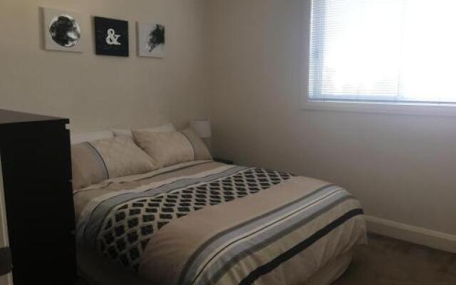 Travers Street Apartment