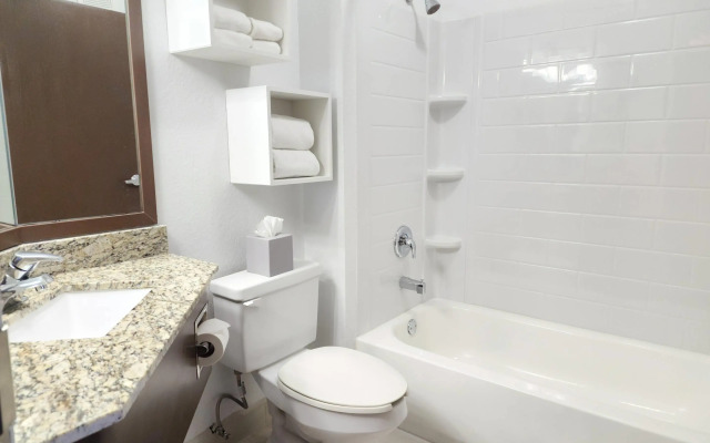 Quality Inn & Suites Denver International Airport